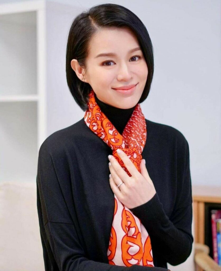 小資女 時尚單品 Vivienne Tam Lovfinity S系列慈善圍巾